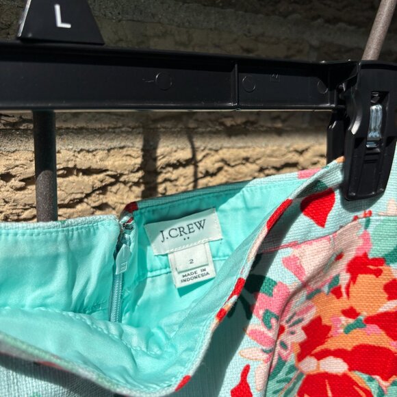J.Crew Factory floral pencil skirt, size 2 - Picture 3 of 3